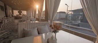 Art Regency Premium Hotel