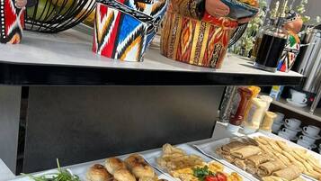 Desayuno buffet incluido todos los días