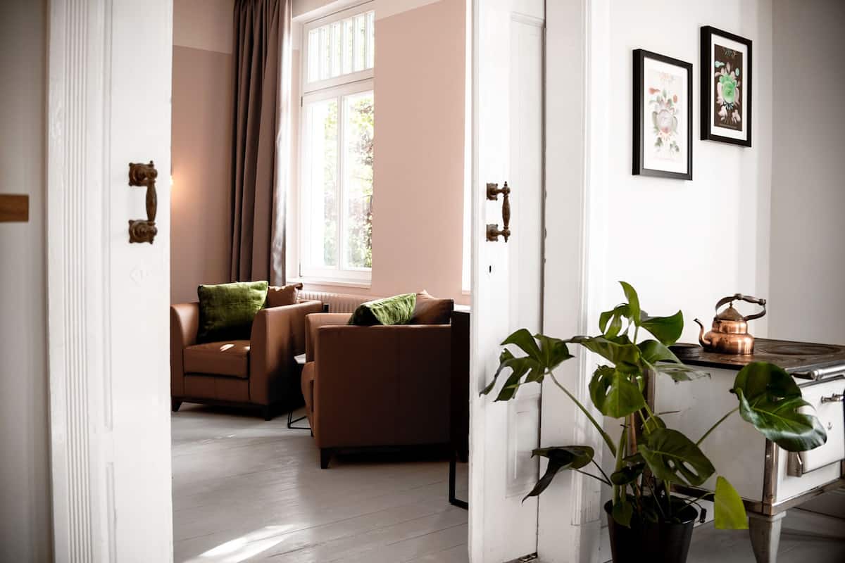 Suite, Non Smoking, Kitchenette (Logier 1) | Minibar, blackout drapes, WiFi (free), bed sheets