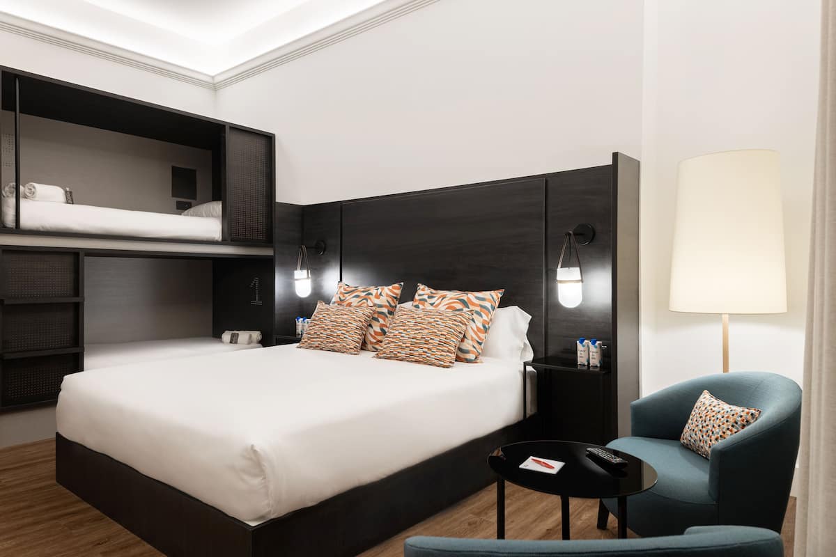 1 bedroom, in-room safe, blackout drapes, soundproofing