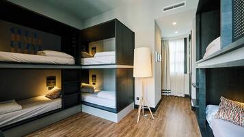 1 bedroom, in-room safe, blackout curtains, soundproofing