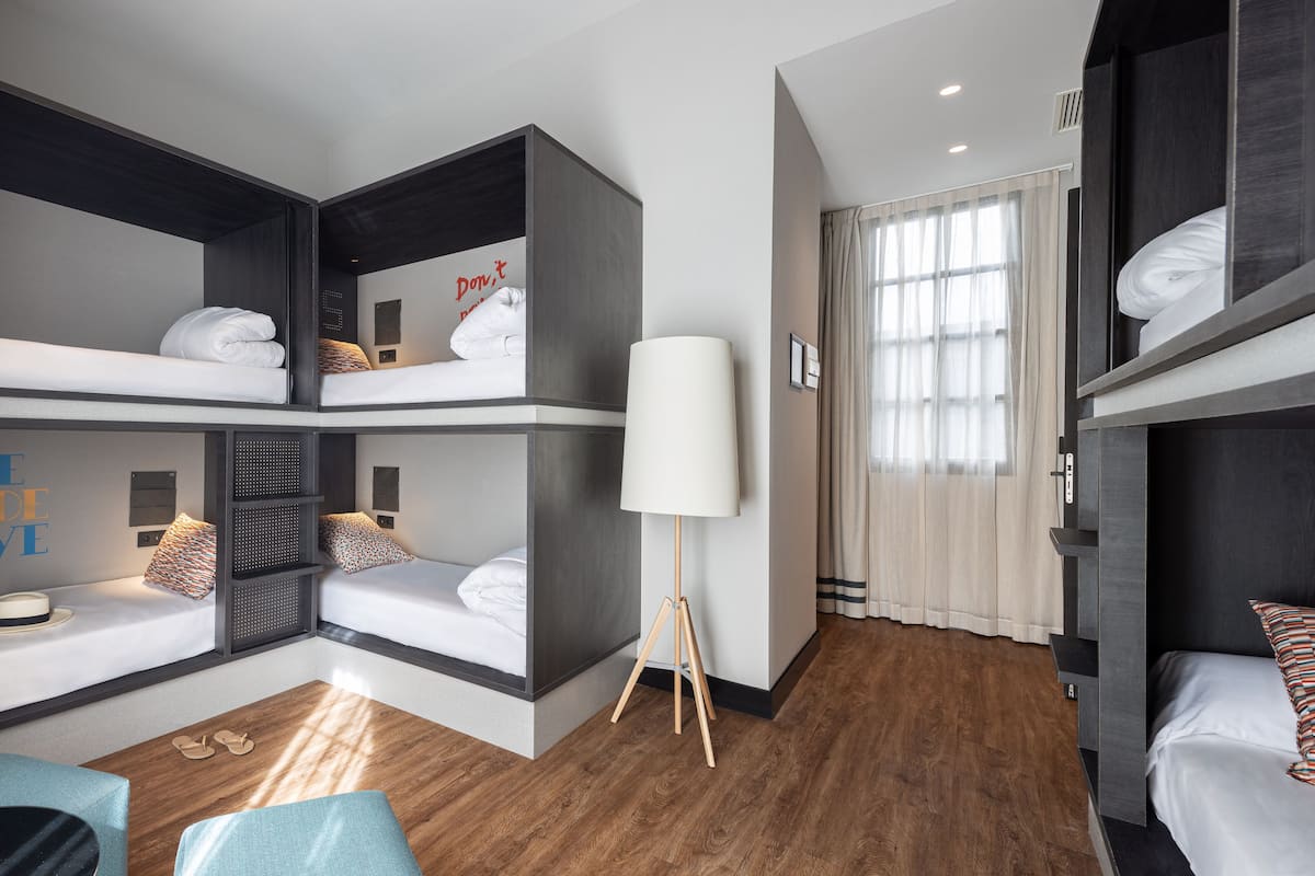 1 bedroom, in-room safe, blackout drapes, soundproofing