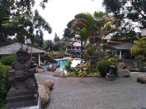 Property grounds - Villa Tjokro (Cisarua)