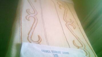 Single Room | Desk, iron/ironing board, free WiFi, bed sheets