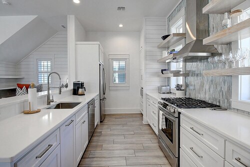 Ainutlaatuinen helmi kaikilla mukavuuksilla ja suunnittelulla