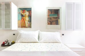 Unclassified image, 2 of 43, button - Duplex Apartment Free Parking in ZTL (Ferrara)