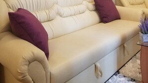 Unclassified image, 4 of 11, button - FISO - Downtown Apartment (Bucharest)