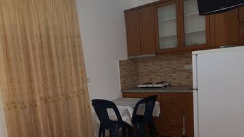 쿡탑, 전기 주전자, 토스터, 그리들