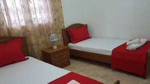 Ropa de cama hipoalergénica, cunas gratuitas, wifi gratis y ropa de cama