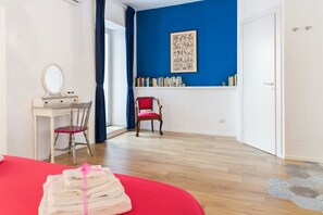 1 chambre, fer et planche à repasser, accès Internet, draps fournis