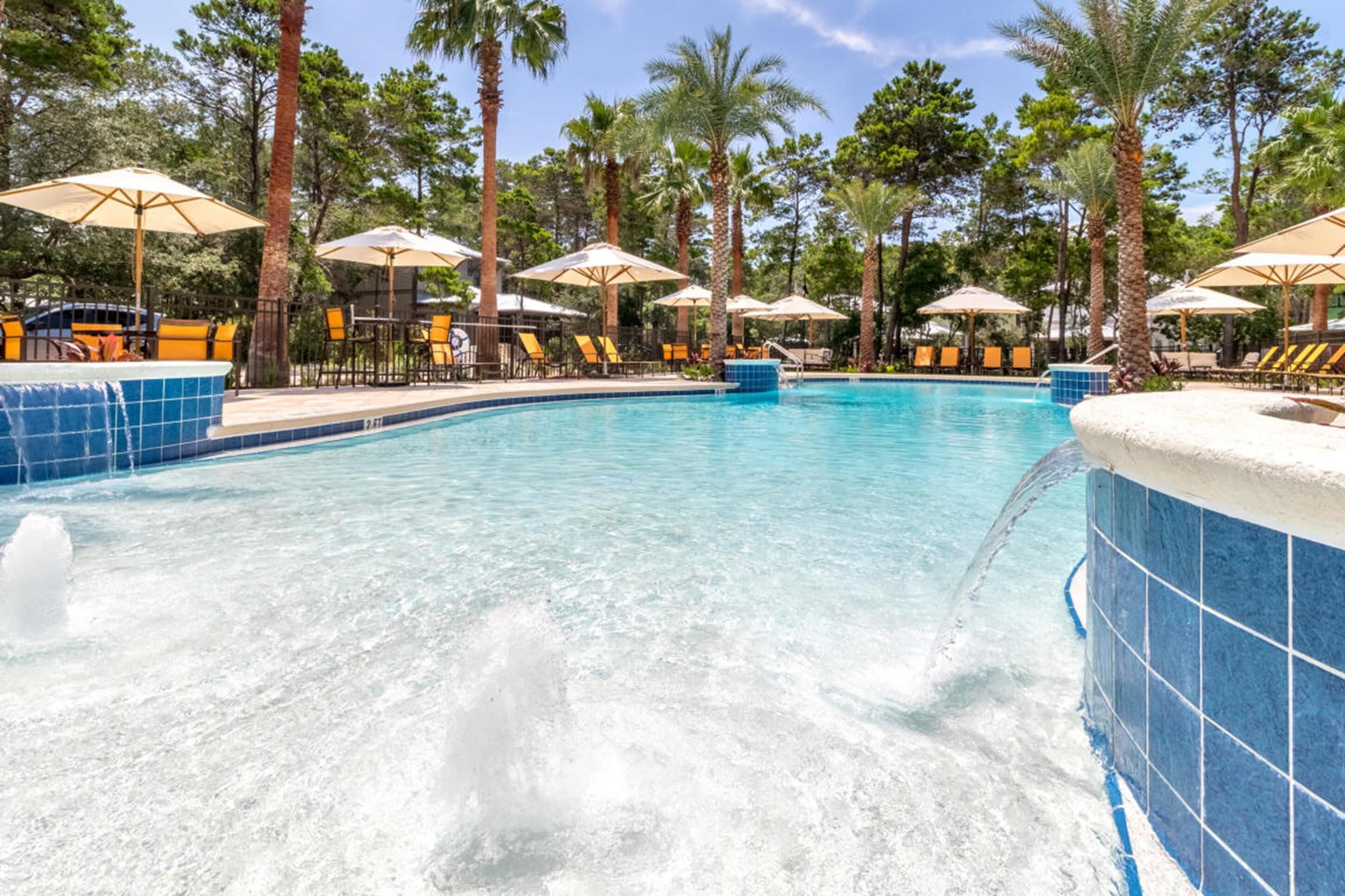 30A Beach House - Golf Cart + 4 Bikes - Slps 8 - Beach, Pool, Fun