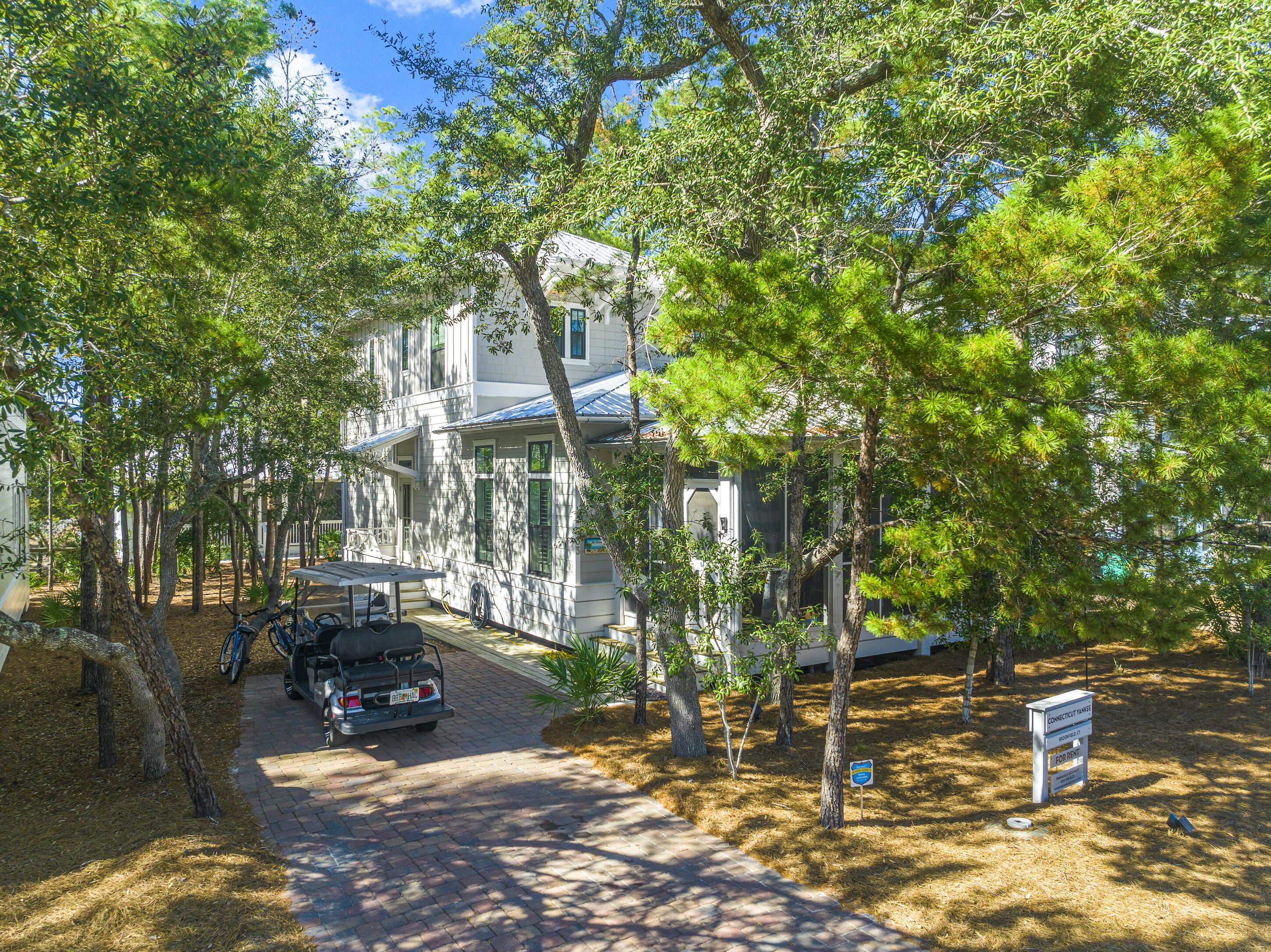 Magnolia Cottages by the Sea - Connecticut Yankee