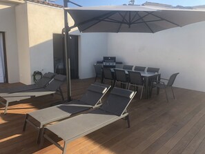 Outdoor dining - Magnificent villa with private heated swimming pool at 300m from the beach (PORTO VECCHIO)