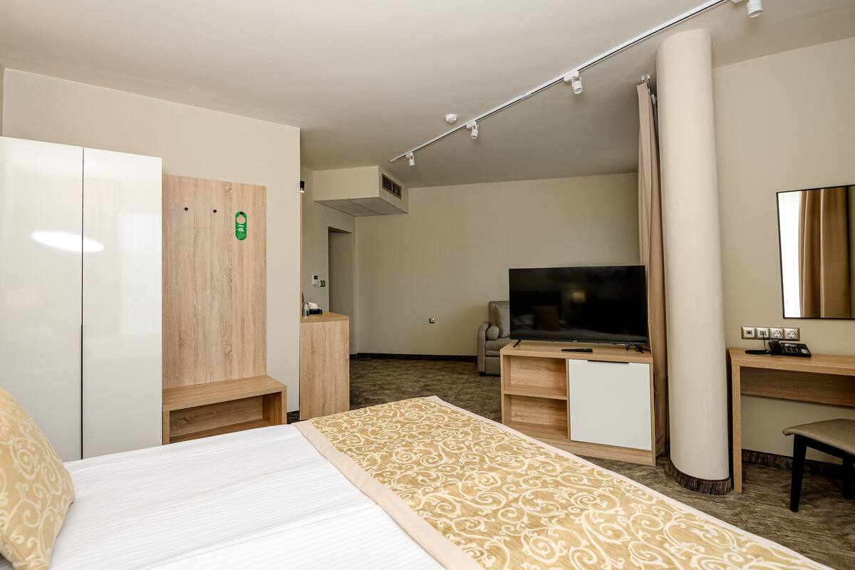 1 habitación, minibar, caja de seguridad en la habitación y escritorio