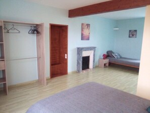 Basic Room (Chambre Verte) - L'Octodon (Le Grand-Pressigny)