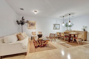 تلفزيون ذكي