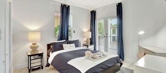 Toro: Private Pool, Pool Table, & Near Beach