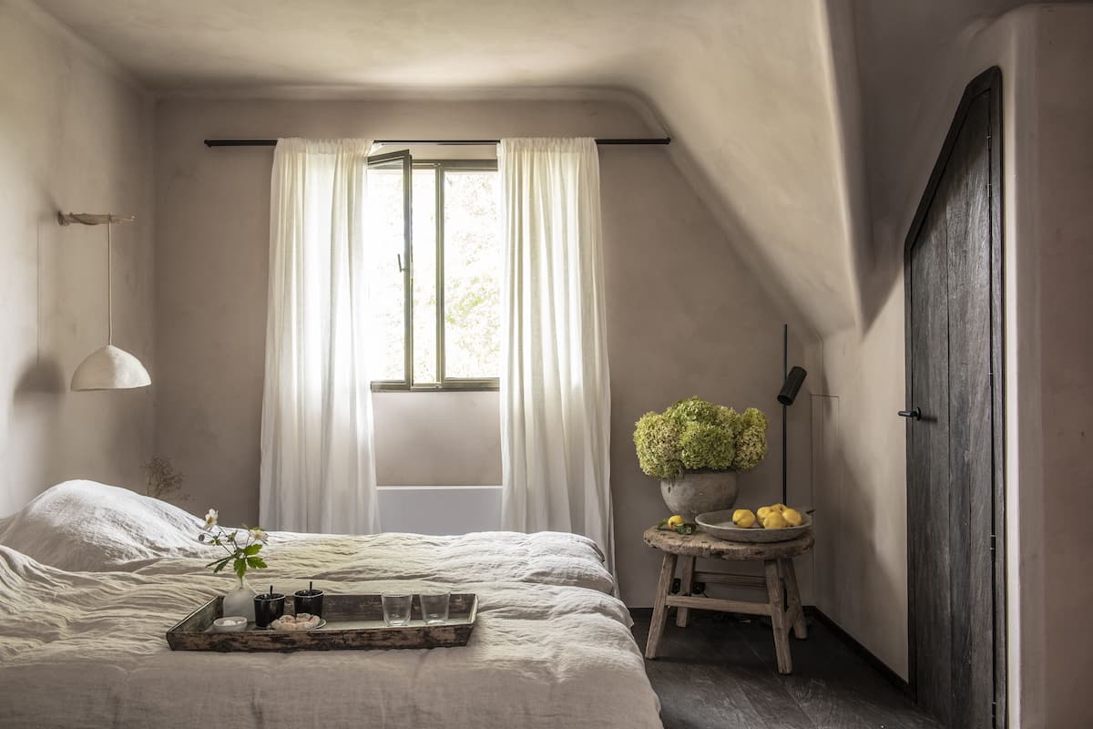 Triple Room | 7 bilik tidur, peralatan tempat tidur premium, gebar bulu kapas