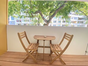 Appartement Confort, 1 grand lit et 1 canapé-lit, balcon | Terrasse/patio