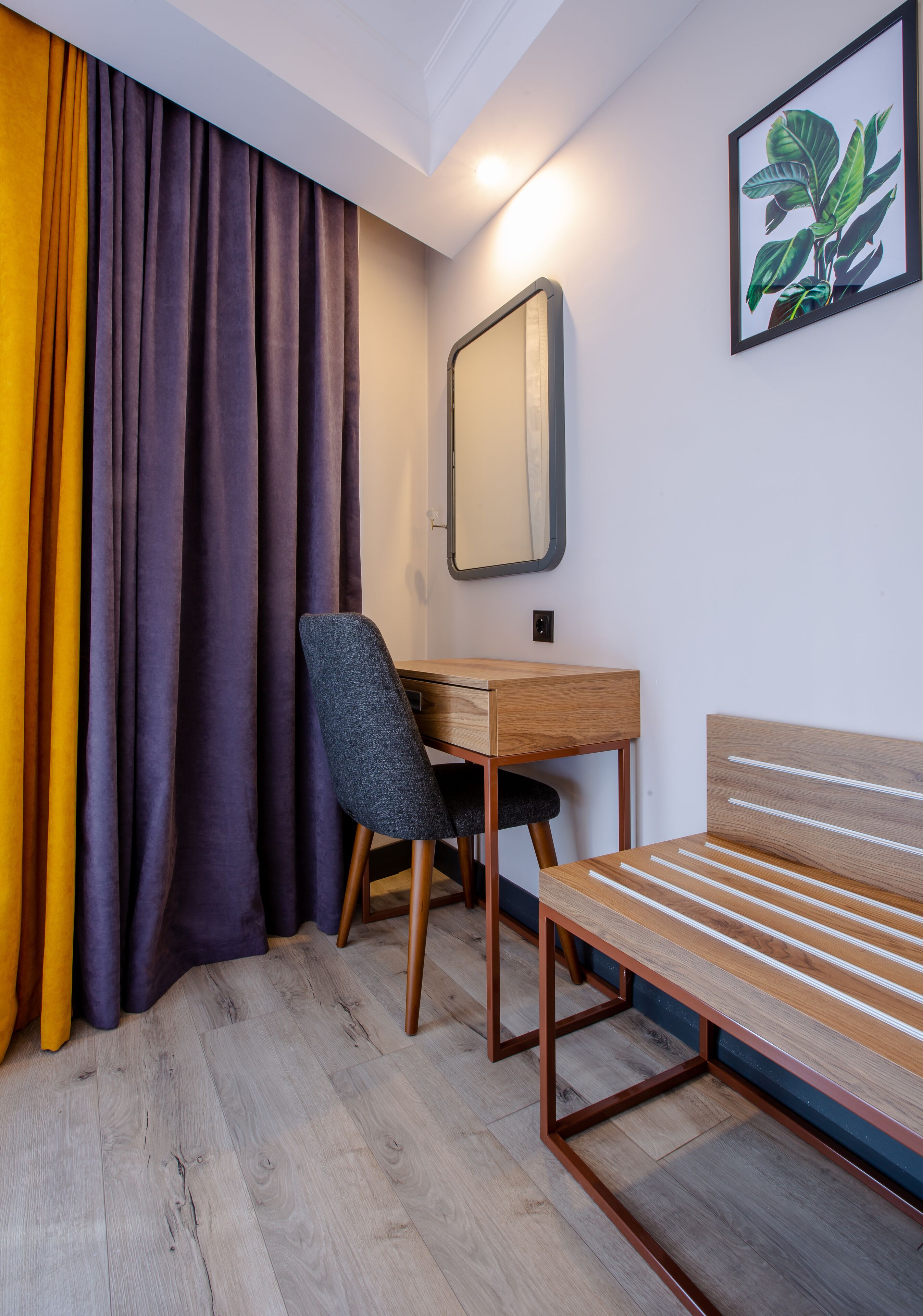 premium bedding, minibar, in-room safe, laptop workspace