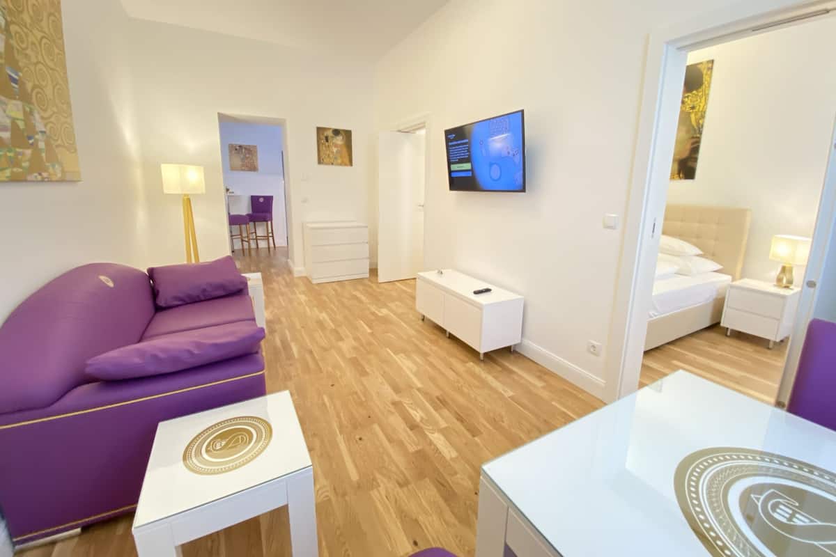 Comfort Apartment, 1 Bedroom, Non Smoking, Kitchen | Living area | 43-inch flat-screen TV with satellite channels, LED TV