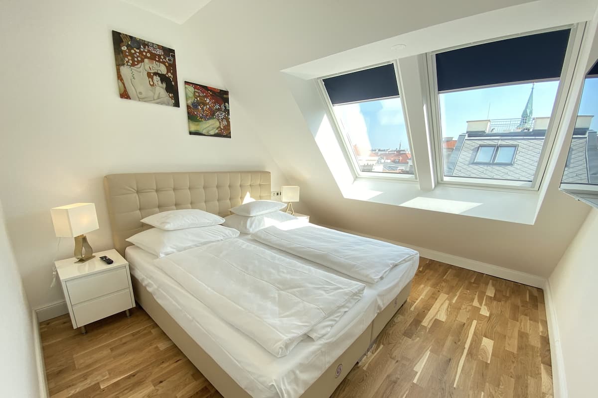 Premium Apartment, 1 Bedroom, Balcony, Executive Level | 1 bedroom, hypo-allergenic bedding, in-room safe, laptop workspace