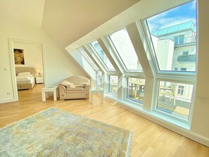 Panoramic-Apartment, 1 Schlafzimmer, Nichtraucher, Küche | Wohnbereich