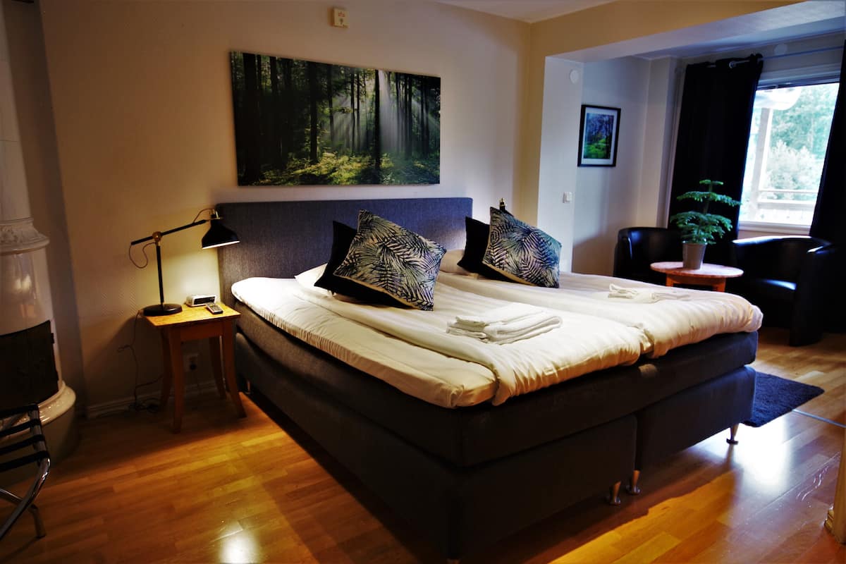 Chambres insonorisées, fer et planche à repasser, Wi-Fi gratuit