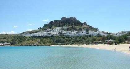 1-bed House Sleeps 4 - Free Parking, Patio, Wifi