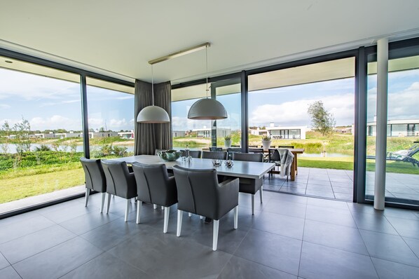 Luxury Villa | In-room dining - De Groote Duynen (Kamperland)