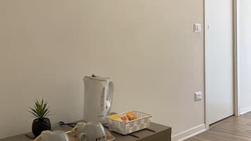 Habitación doble Confort | Insonorización, tabla de planchar con plancha y wifi gratis