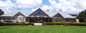 Front of property - Eldoret Adventist Guest House (Eldoret)