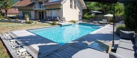 Piscine extérieure