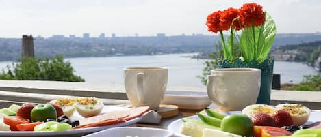 Colazione da portar via a pagamento, servita tutte le mattine 