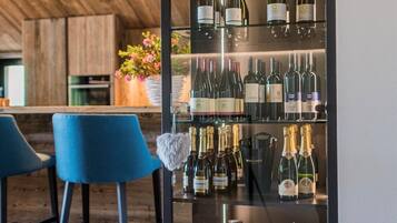 Bar (in der Unterkunft)