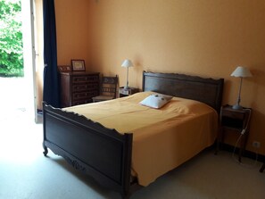 2 chambres, fer et planche à repasser, Wi-Fi