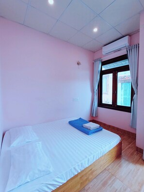 Hypo-allergenic bedding, soundproofing, free WiFi - Bot Bien Homestay (Phan Thiet)