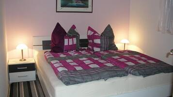 1 Schlafzimmer, Bügeleisen/Bügelbrett, Reisekinderbett, kostenloses WLAN