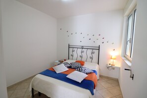 1 makuuhuone, silitysrauta/-lauta, ilmainen Wi-Fi, vuodevaatteet