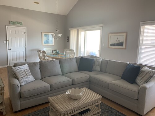 Nw1202 Ocean Ave-201