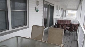 Unclassified image, 2 of 13, button - Nw1202 Ocean Ave-201 (North Wildwood)