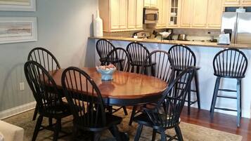 Condo | Private kitchen