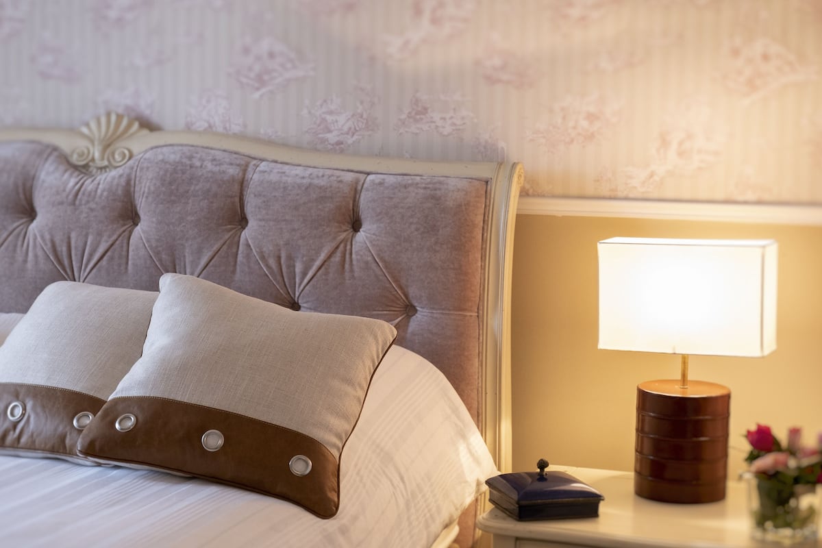 2 bedrooms, premium bedding, down duvets, in-room safe
