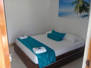 Caja de seguridad en la habitación, wifi gratis y ropa de cama 