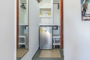 Family Room | In-room safe, free WiFi, bed sheets - Hotel La Fragata Coveñas (Coveñas)