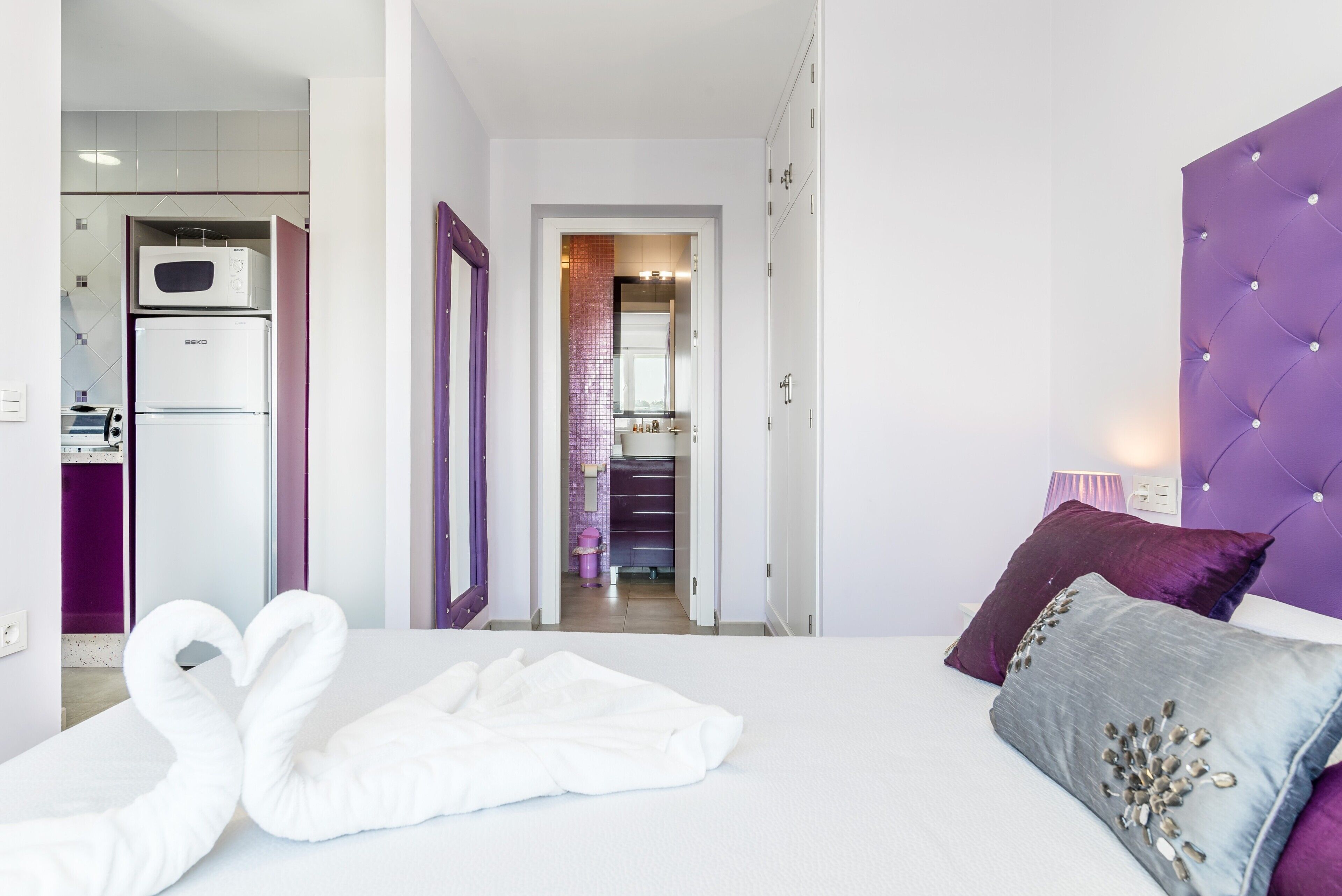 1 chambre, fer et planche à repasser, Wi-Fi gratuit, draps fournis