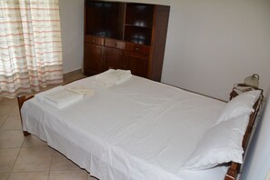 3 bedrooms, iron/ironing board, WiFi