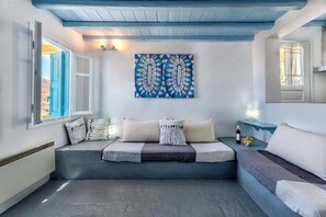 TV, offices - Sea View Villa at Livadi - Serifos Island (Serifos)