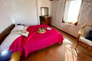 5 quartos, ferros/tábuas de passar roupa, Wi-Fi de cortesia