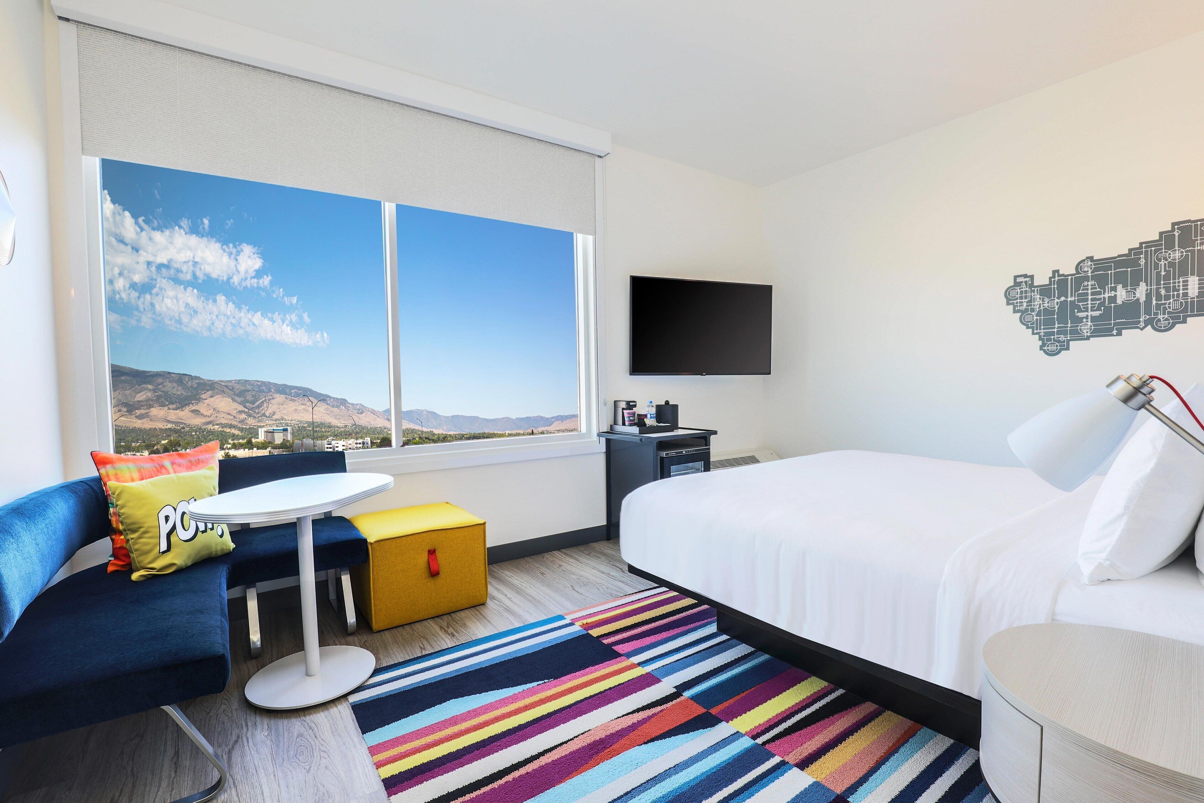 aloft, room, 1 king bed, non smoking | premium bedding, in-room safe, desk, laptop workspace